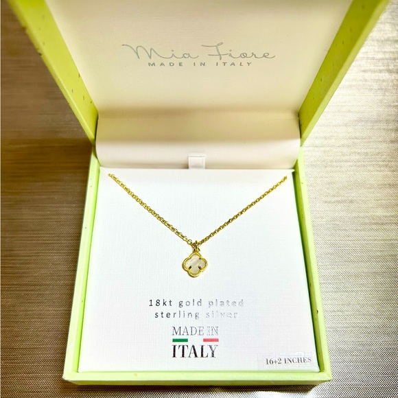 MIA Jewelry Brand New Mia Fiore Gold Toned Adjustable Necklace Box mia-jewelry-brand-new-mia-fiore-gold-toned-adjustable-necklace-box